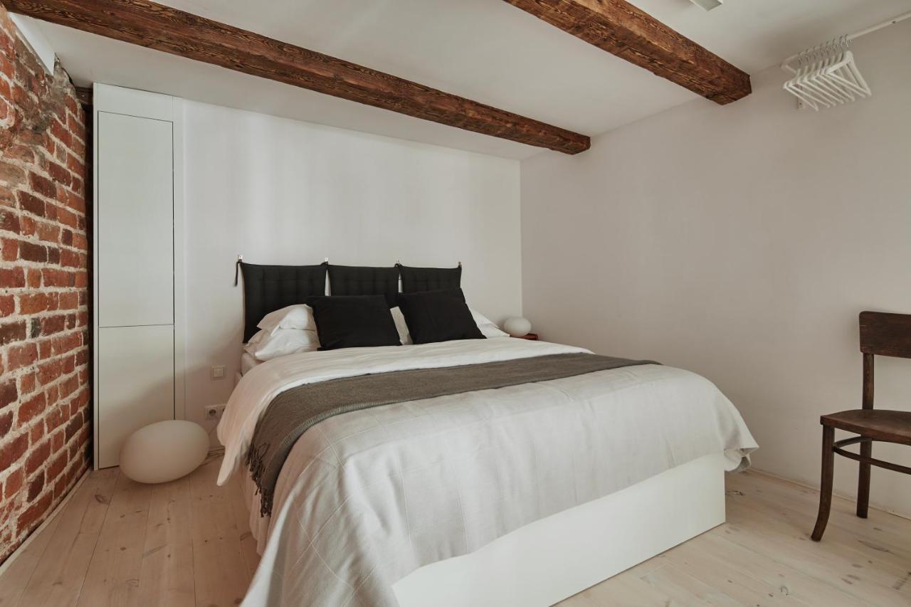 Old New - Prime Location On Main Square Apartment *