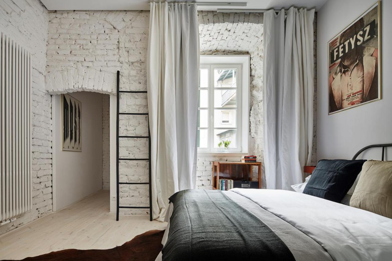 Apartment Old New - Prime Location On Main Square Krakau
